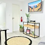 Atlantic Harmony Residences פונשל